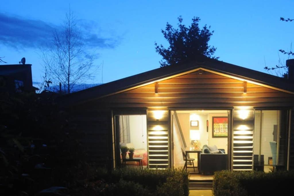 The Cabin Cheltenham Dış mekan fotoğraf