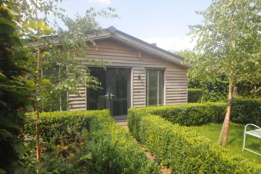 The Cabin Cheltenham Dış mekan fotoğraf